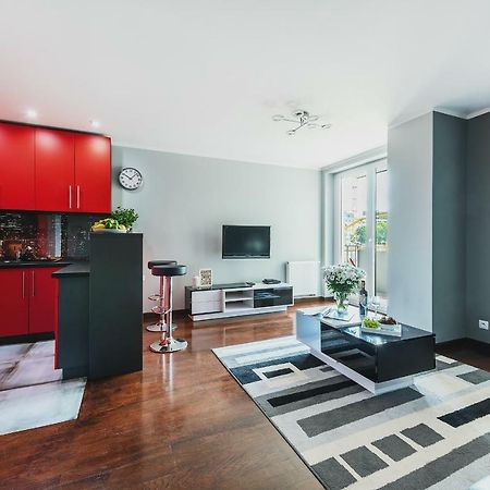 P&O Serviced Apartments Wawrzyszewska วอร์ซอ ภายนอก รูปภาพ