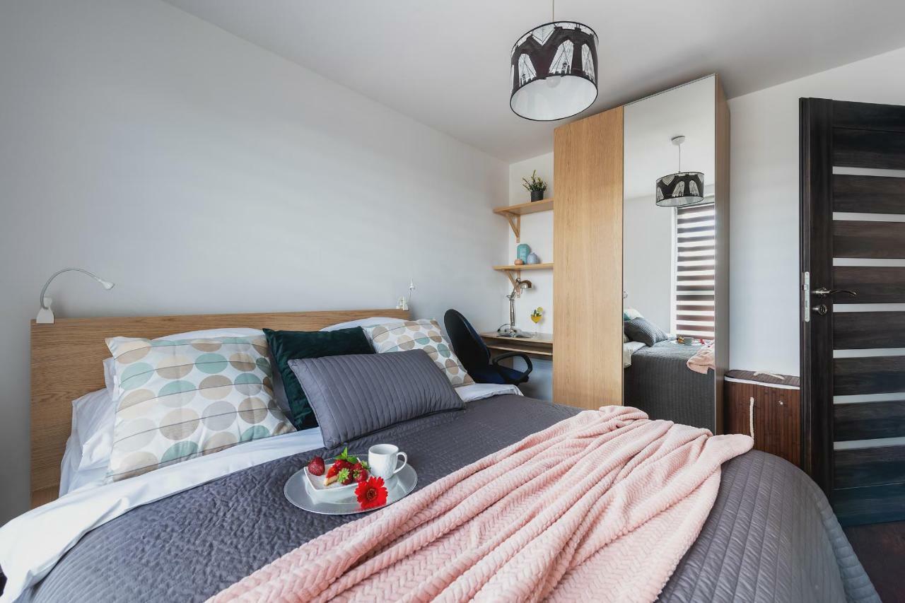 P&O Serviced Apartments Wawrzyszewska วอร์ซอ ภายนอก รูปภาพ
