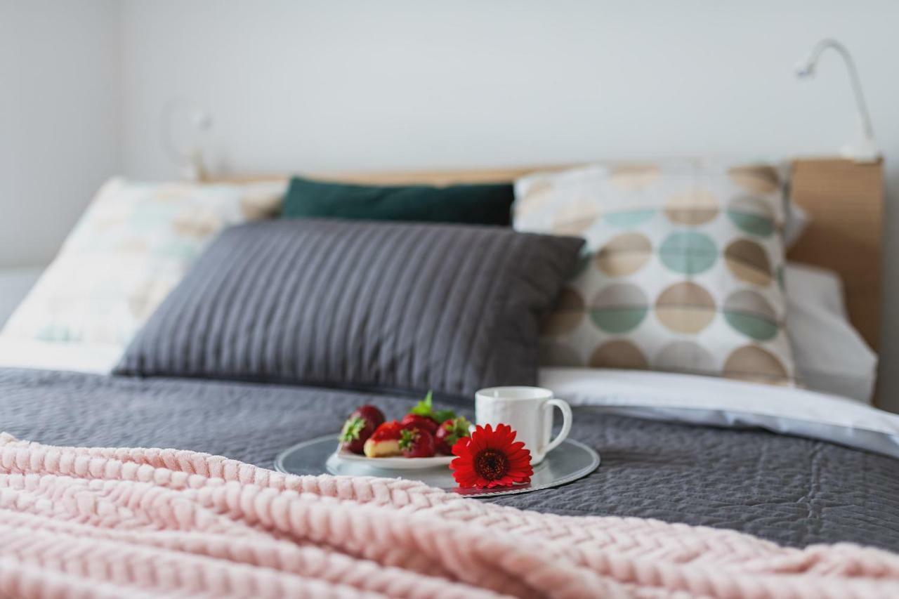 P&O Serviced Apartments Wawrzyszewska วอร์ซอ ภายนอก รูปภาพ
